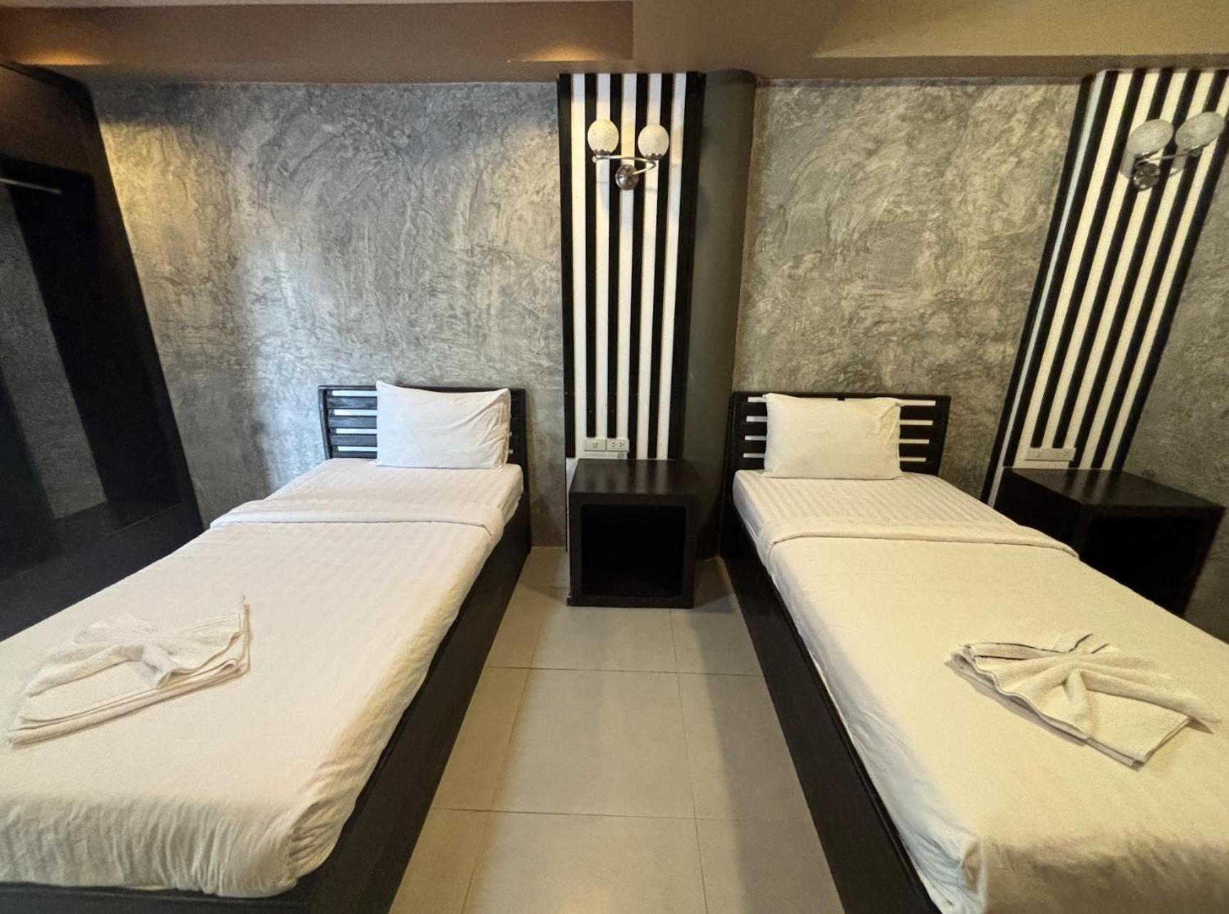 Revolution Kanchanaburi Adventure Hq Ban Chuk Kum Exterior photo